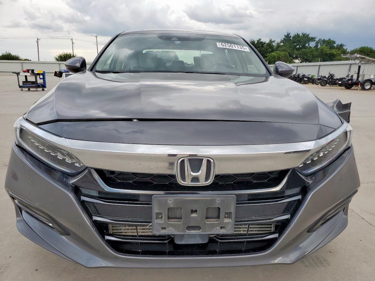 HONDA ACCORD 2018 VIN 1HGCV2F9XJA028899 photo 5