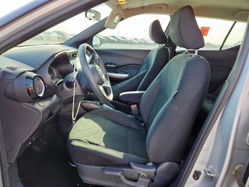  NISSAN KICKS 2018 Silver