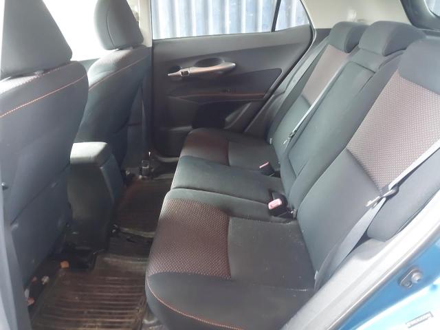 2011 TOYOTA AURIS SR V