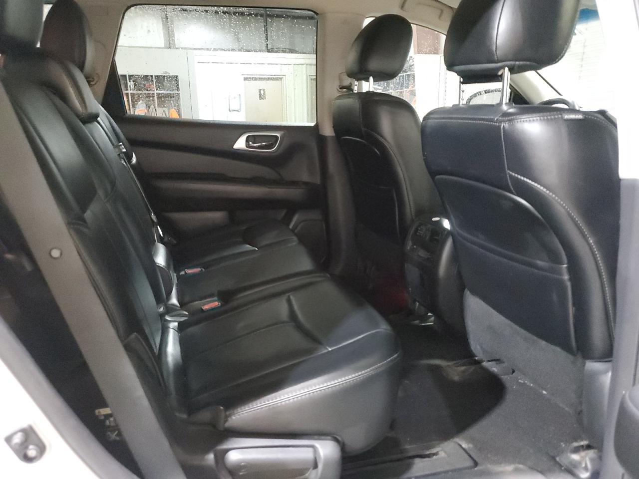 2015 Nissan Pathfinder S VIN: 5N1AR2MMXFC627519 Lot: 62162375