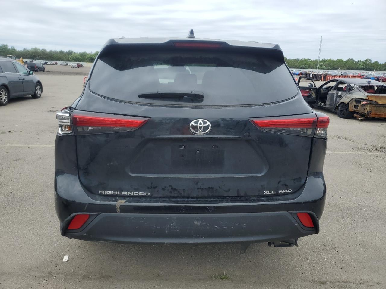2022 Toyota Highlander Xle VIN: 5TDGZRBH0NS204460 Lot: 61422635