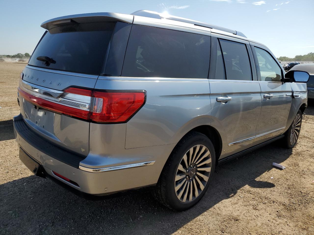 2020 Lincoln Navigator Reserve silver null gas 5LMJJ2LT1LEL01816 photo #4