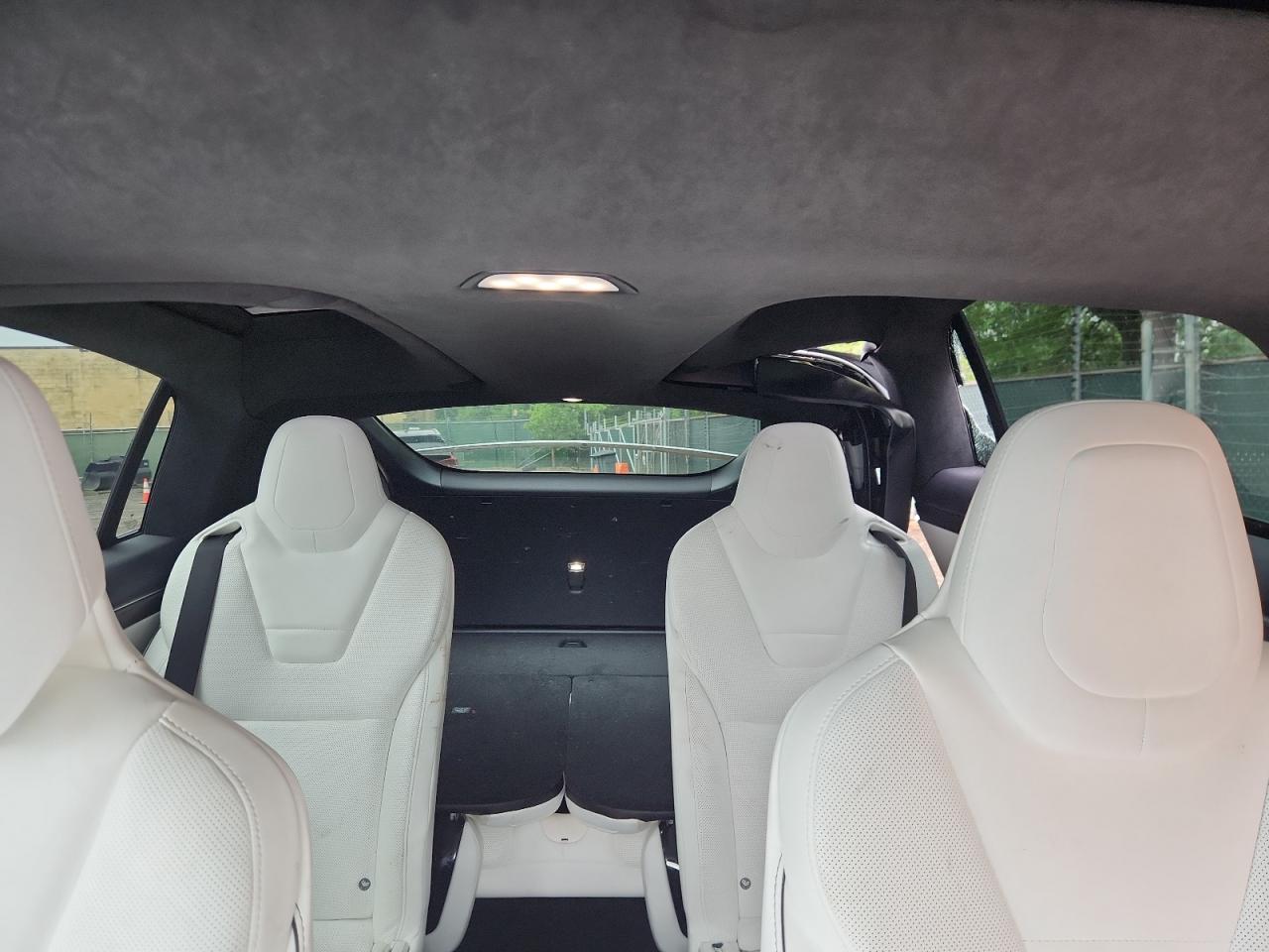 2016 Tesla Model X VIN: 5YJXCBE45GFS00266 Lot: 61566665
