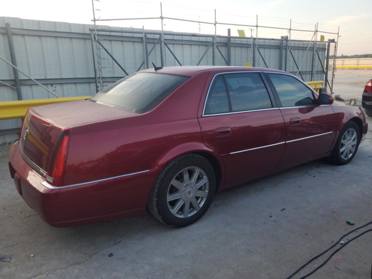 CADILLAC DTS 2008 VIN 1G6KD57Y38U153193 фото 3