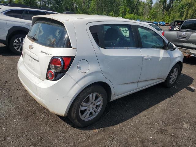 Hatchbacks CHEVROLET SONIC 2015 Biały