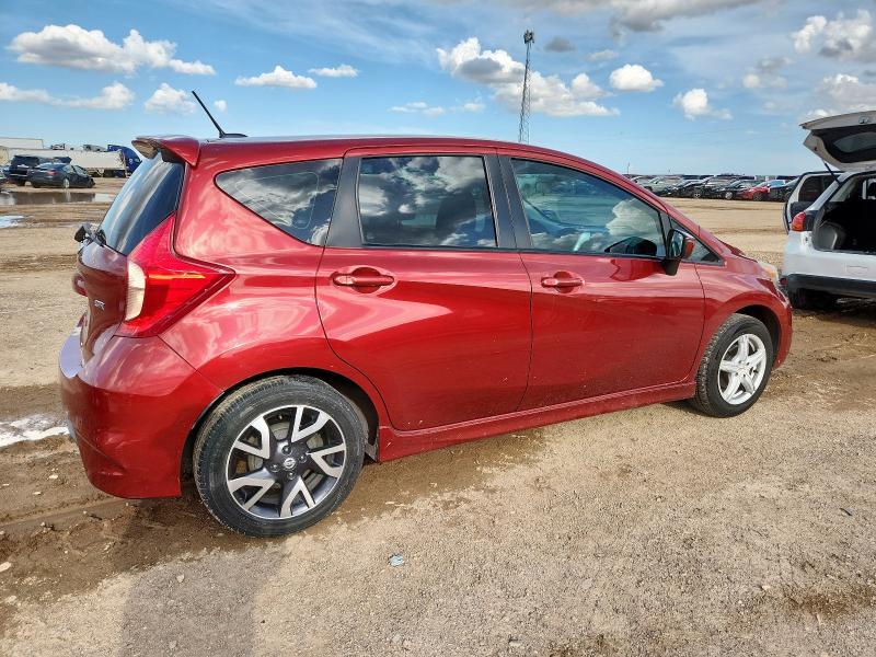  NISSAN VERSA 2017 Красный