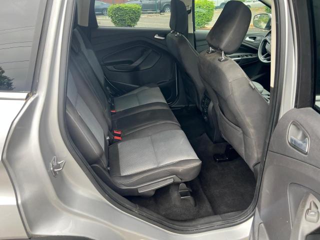  FORD ESCAPE 2018 Srebrny