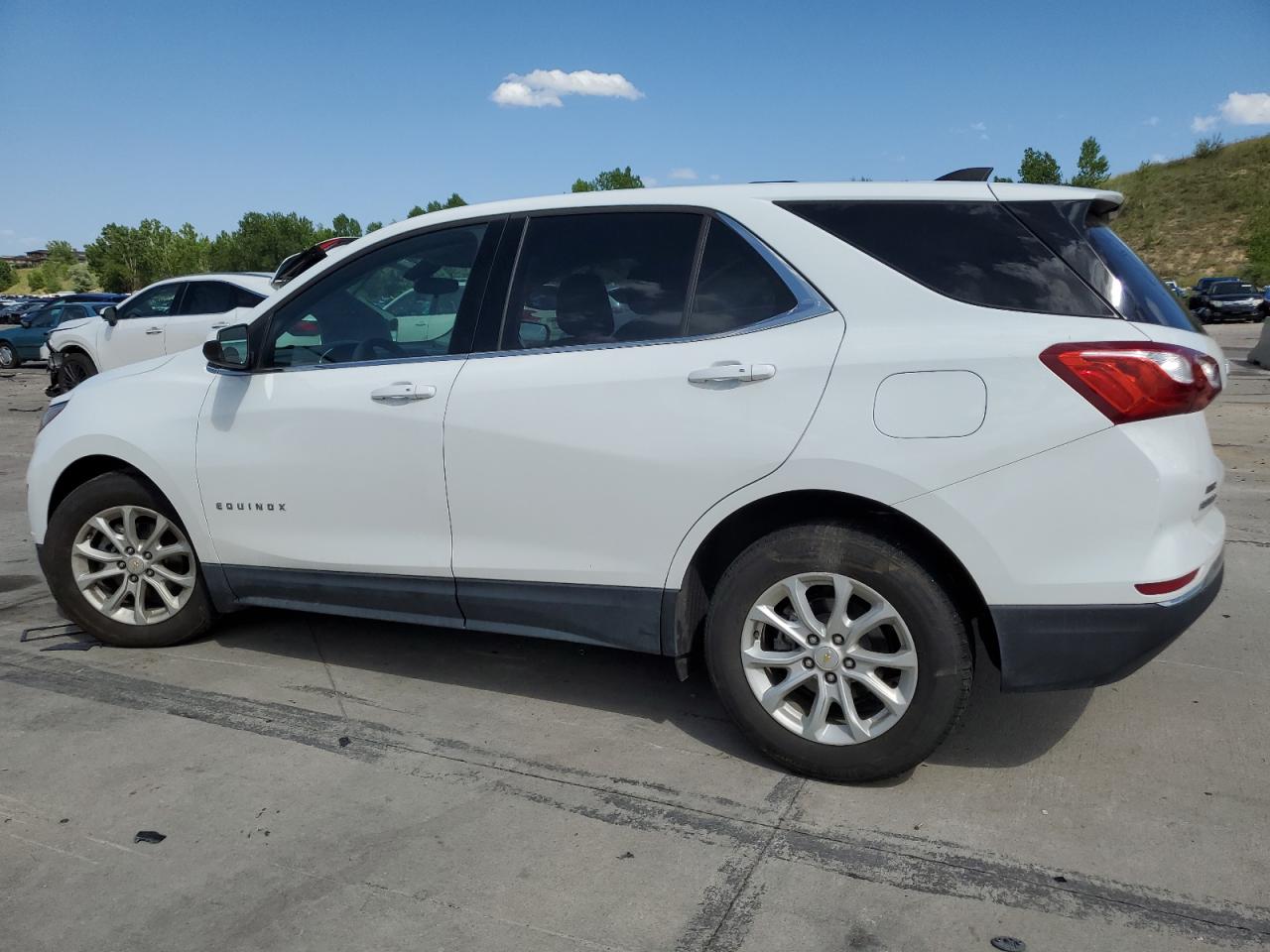 CHEVROLET EQUINOX 2019 VIN 2GNAXUEV4K6116850 фото 2