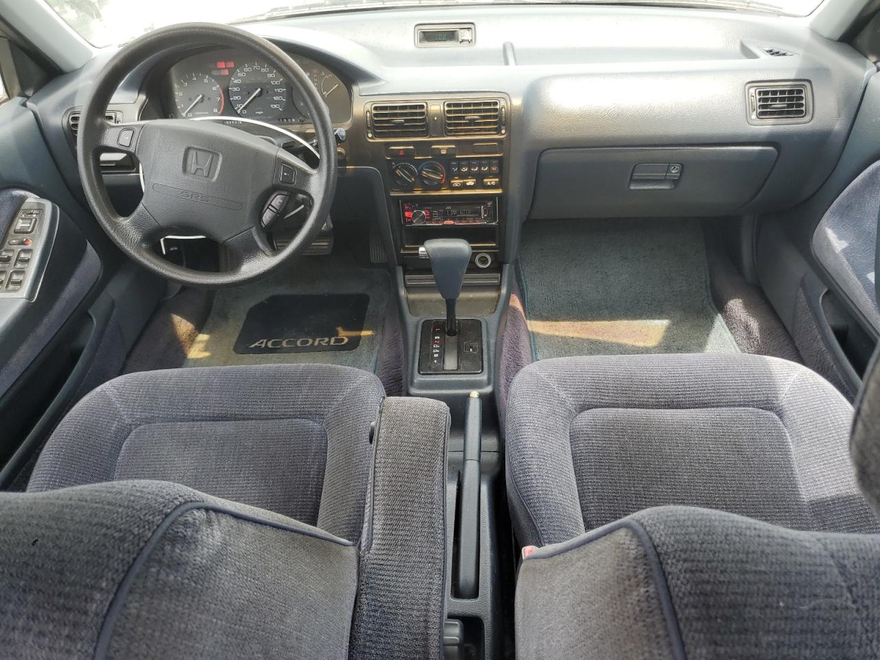 1992 Honda Accord Ex VIN: JHMCB767XNC005036 Lot: 62573565