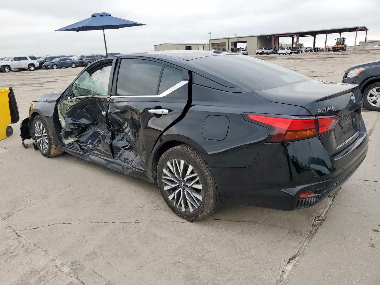 NISSAN ALTIMA 2024 VIN 1N4BL4DV3RN388313 zdjęcie 2