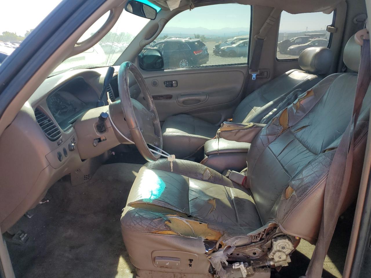 2000 Toyota Tundra Access Cab Limited VIN: 5TBRT3816YS009669 Lot: 62759565