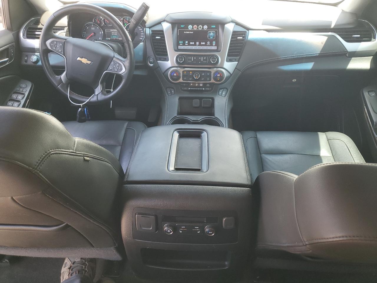 2018 Chevrolet Suburban C1500 Lt VIN: 1GNSCHKC8JR137312 Lot: 61098295