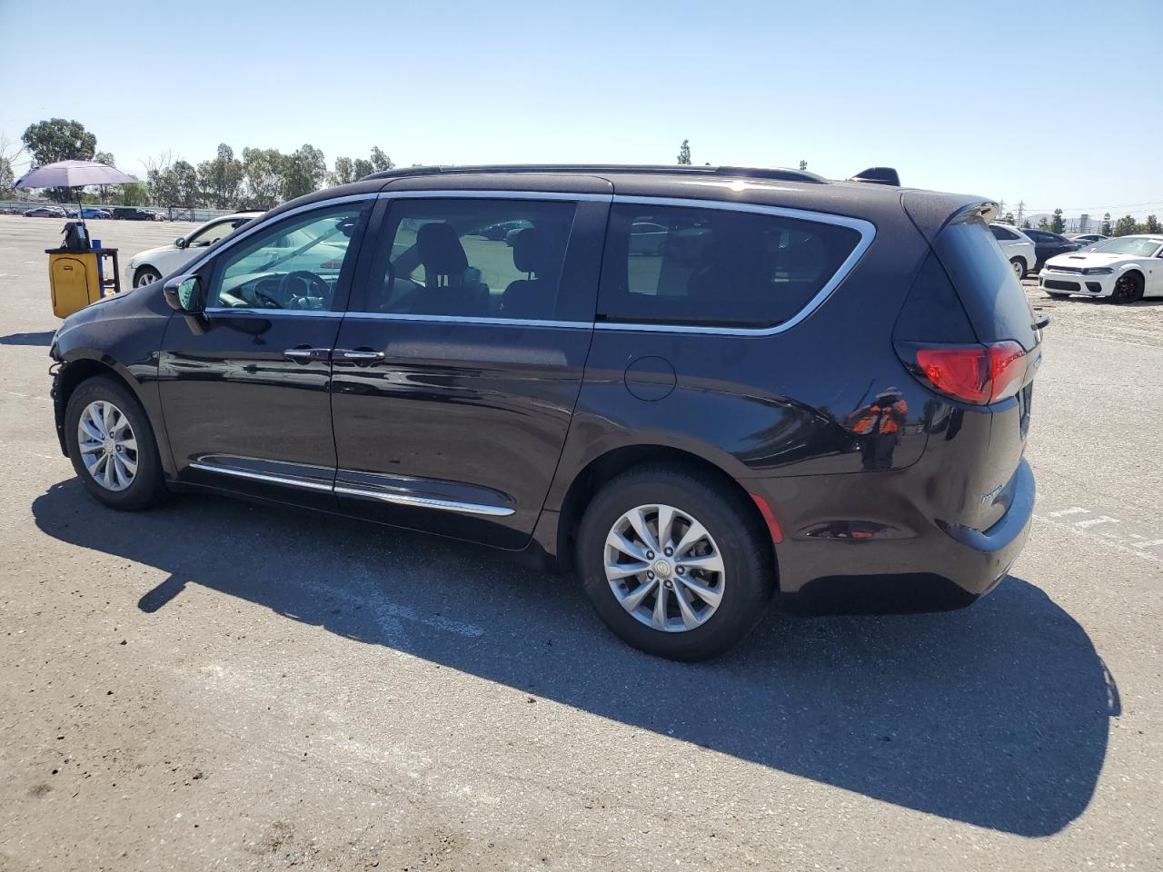 2017 Chrysler Pacifica Touring L VIN: 2C4RC1BG0HR635672 Lot: 62962185