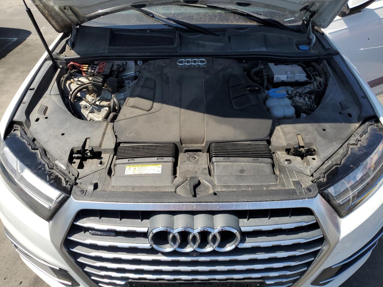 2017 Audi Q7 Premium Plus VIN: WA1LAAF78HD023075 Lot: 61737325