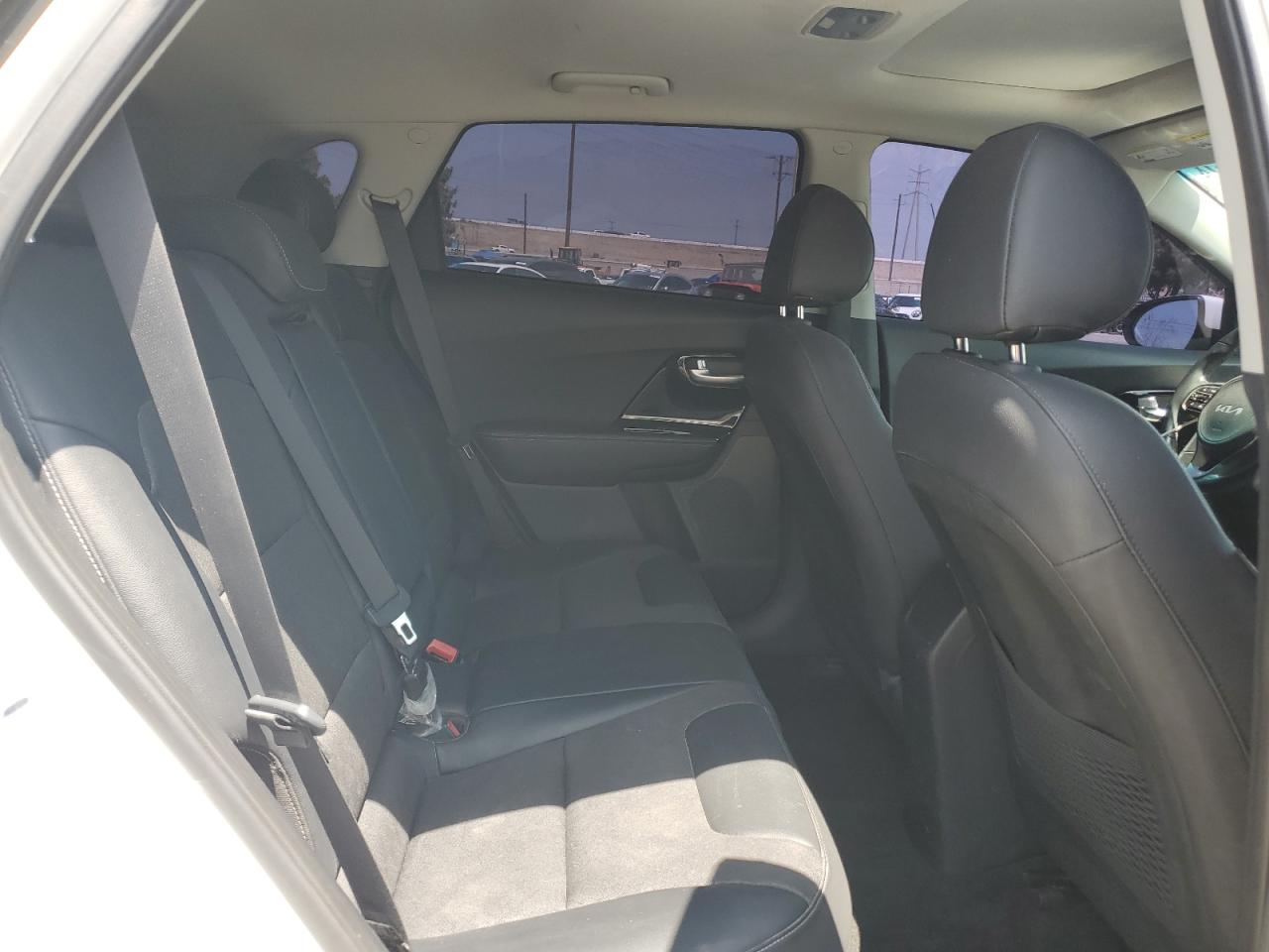 2022 Kia Niro Lx VIN: KNDCB3LC6N5547010 Lot: 60156845