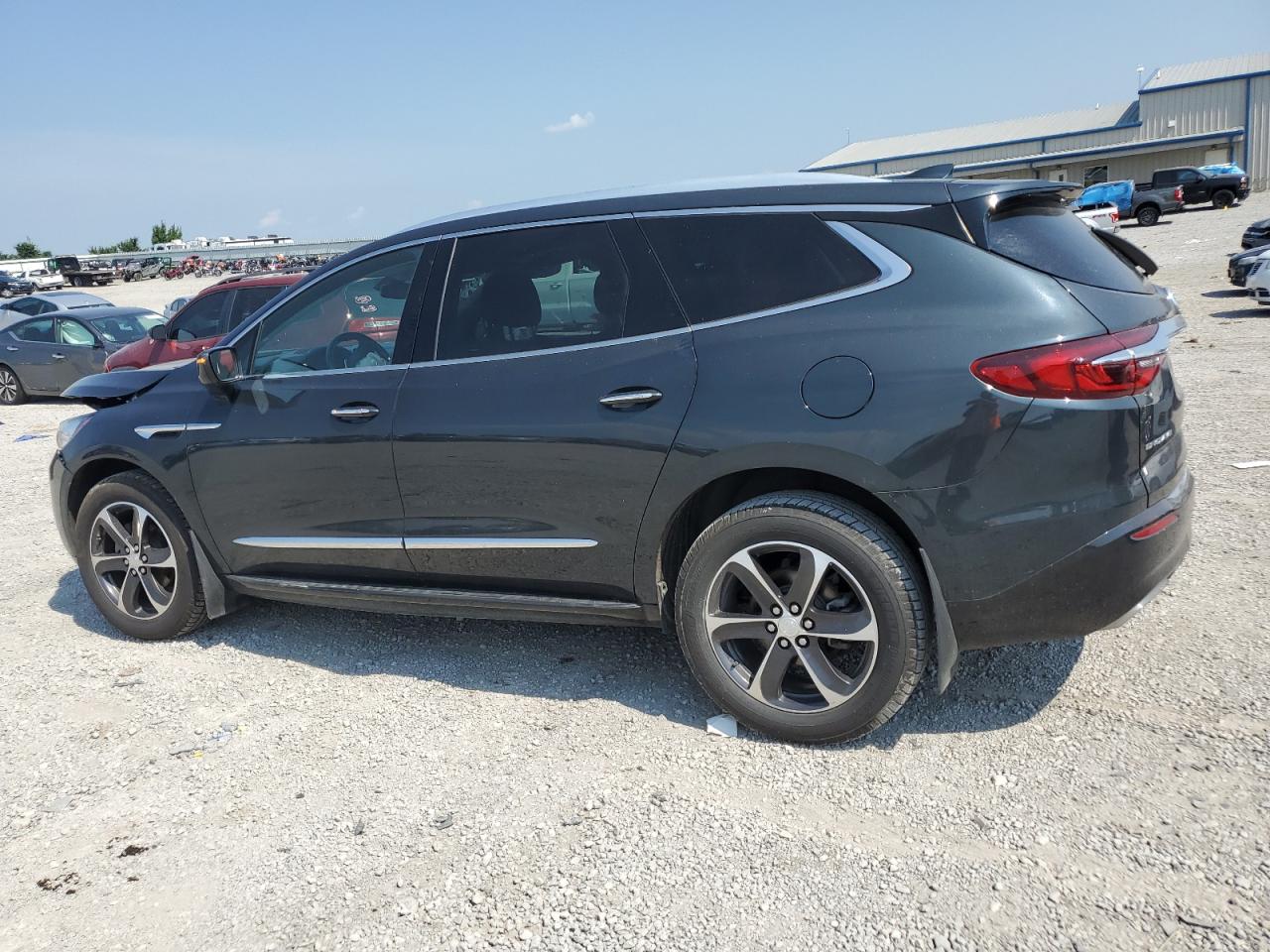 BUICK ENCLAVE 2020 VIN 5GAERBKW8LJ262308 фото 2