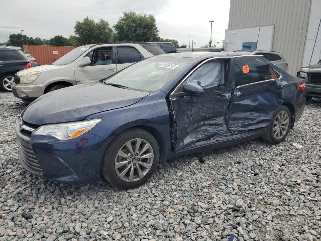  TOYOTA CAMRY 2017 Granatowy