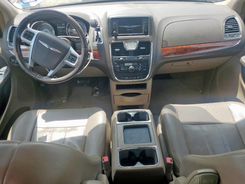  CHRYSLER MINIVAN 2013 White
