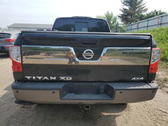  NISSAN TITAN 2018 Черный
