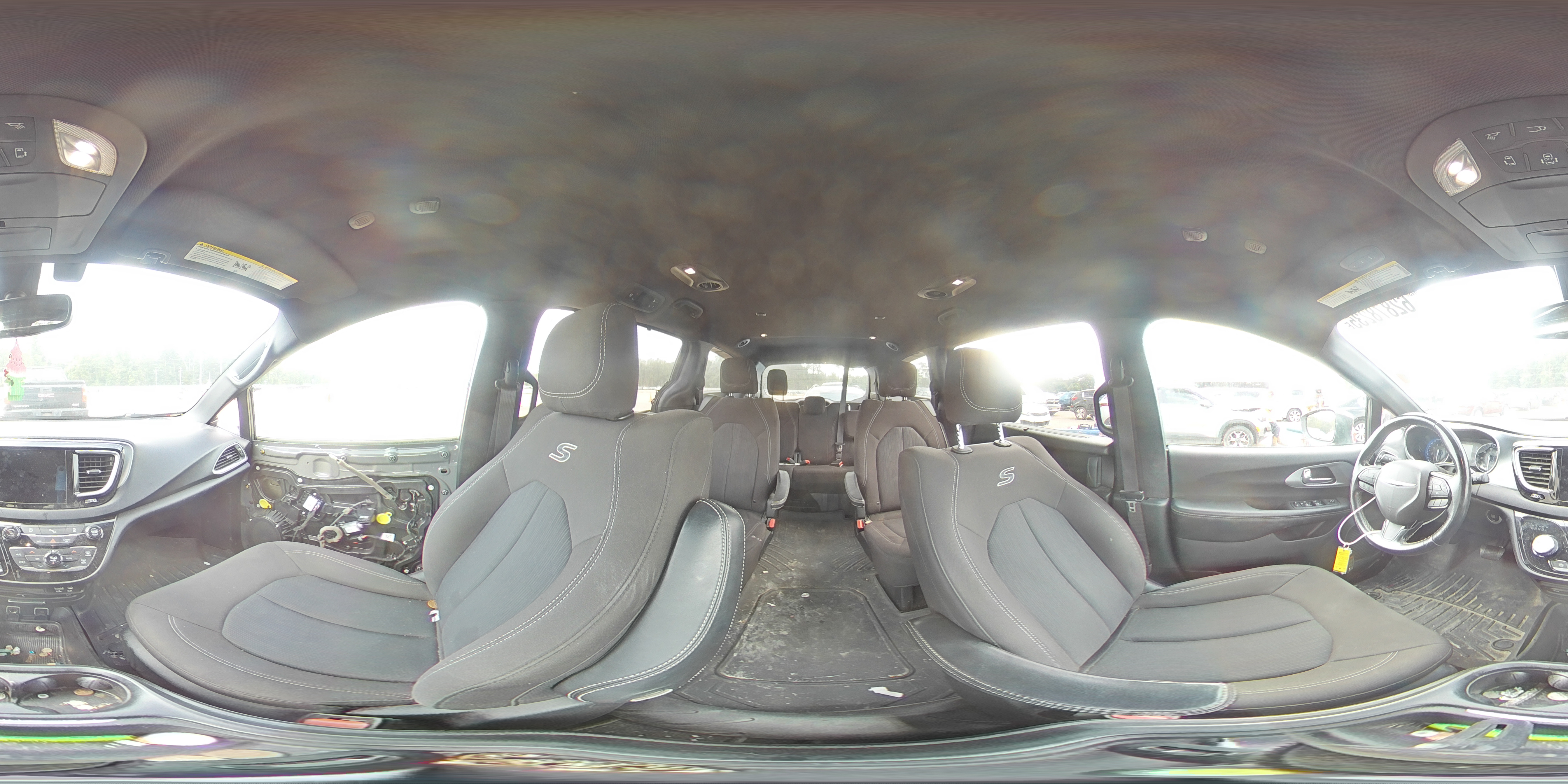 2020 Chrysler Pacifica Touring VIN: 2C4RC1FG7LR129193 Lot: 62878235