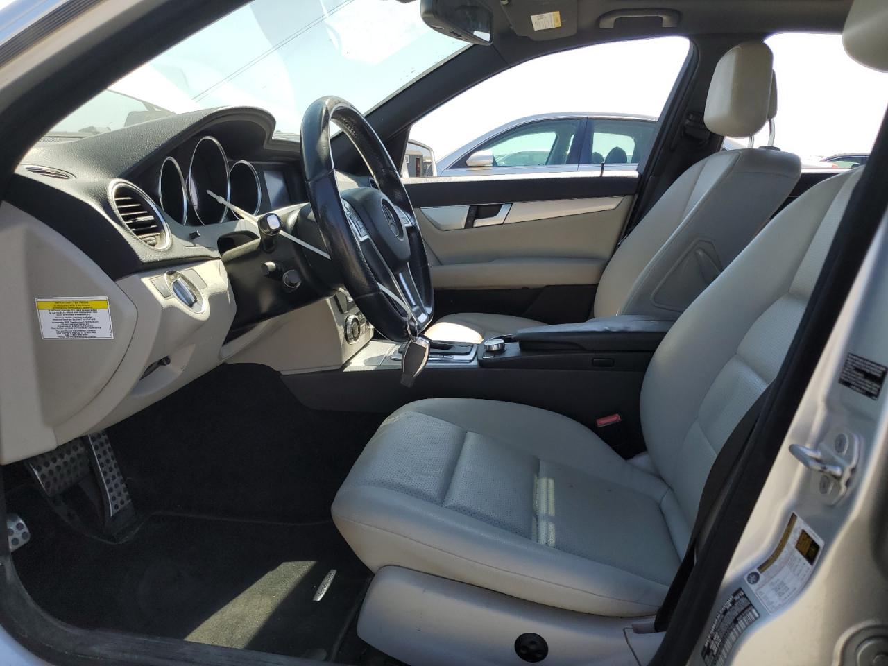 2014 Mercedes-Benz C 250 VIN: WDDGF4HB0EG233746 Lot: 62894155