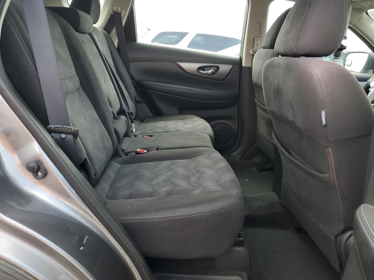 2015 Nissan Rogue S VIN: KNMAT2MV4FP508159 Lot: 62955405