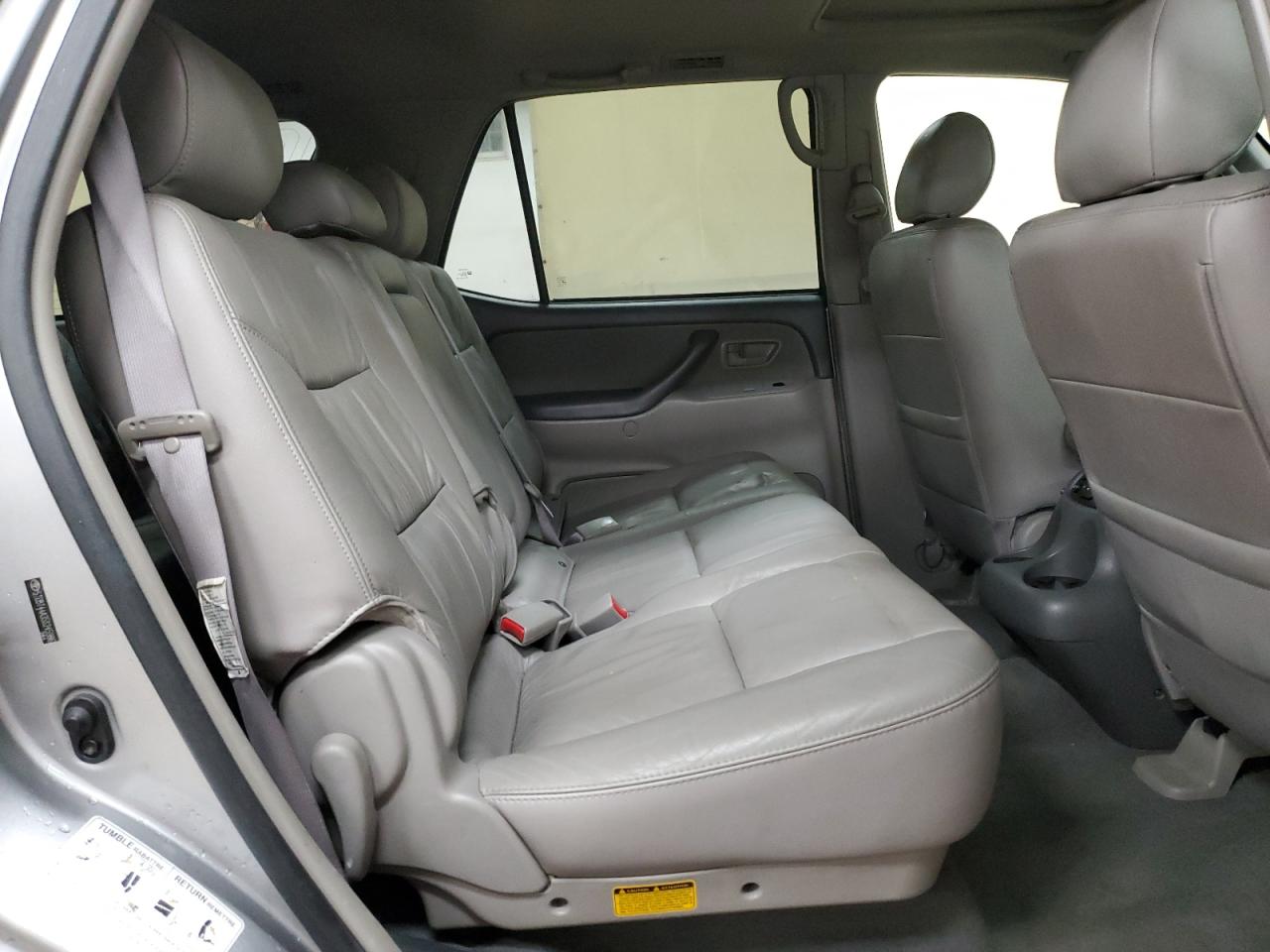 2005 Toyota Sequoia Sr5 VIN: 5TDBT44A35S245986 Lot: 61339665