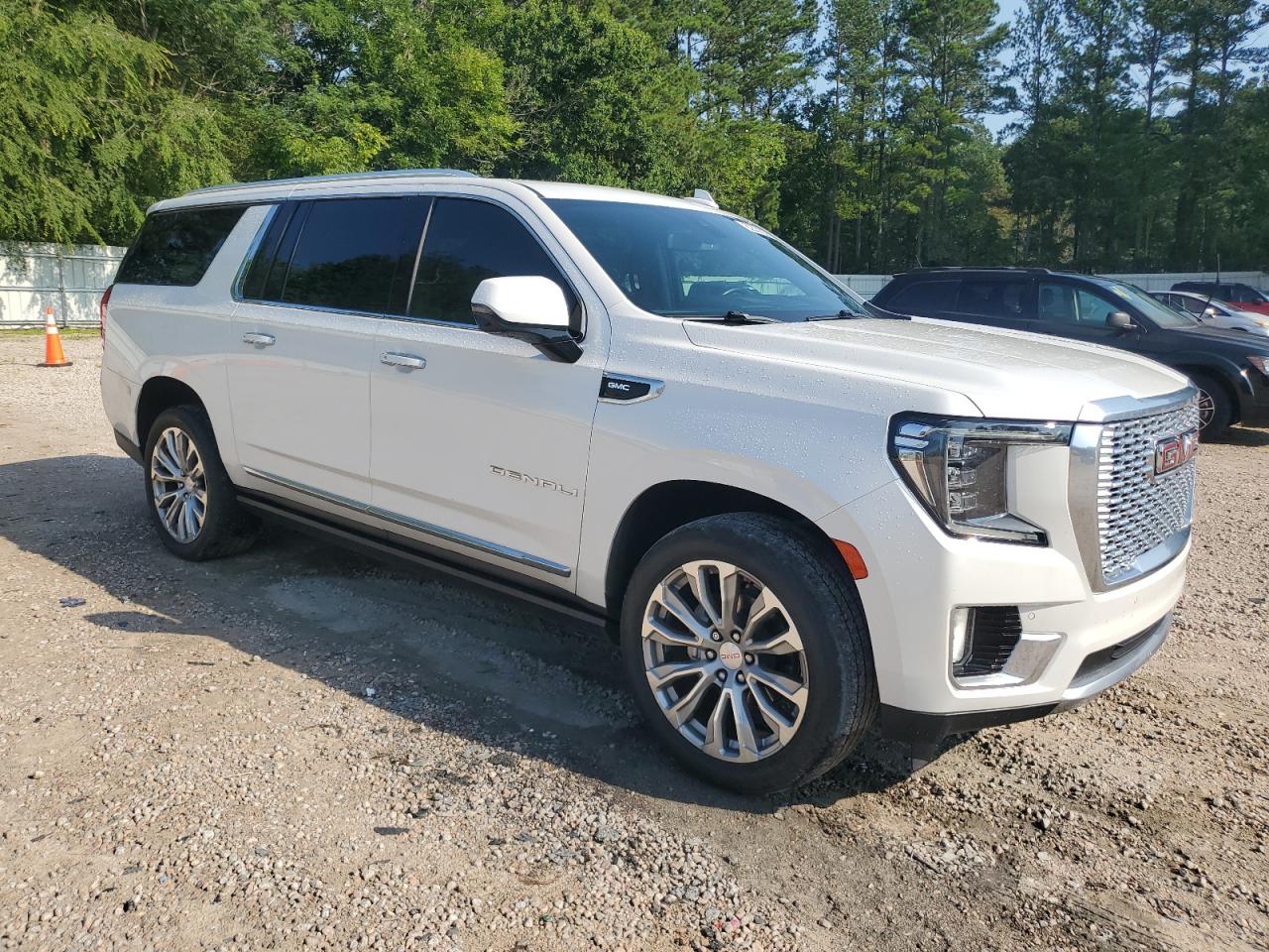 GMC YUKON 2022 VIN 1GKS2JKL7NR285495 photo 4