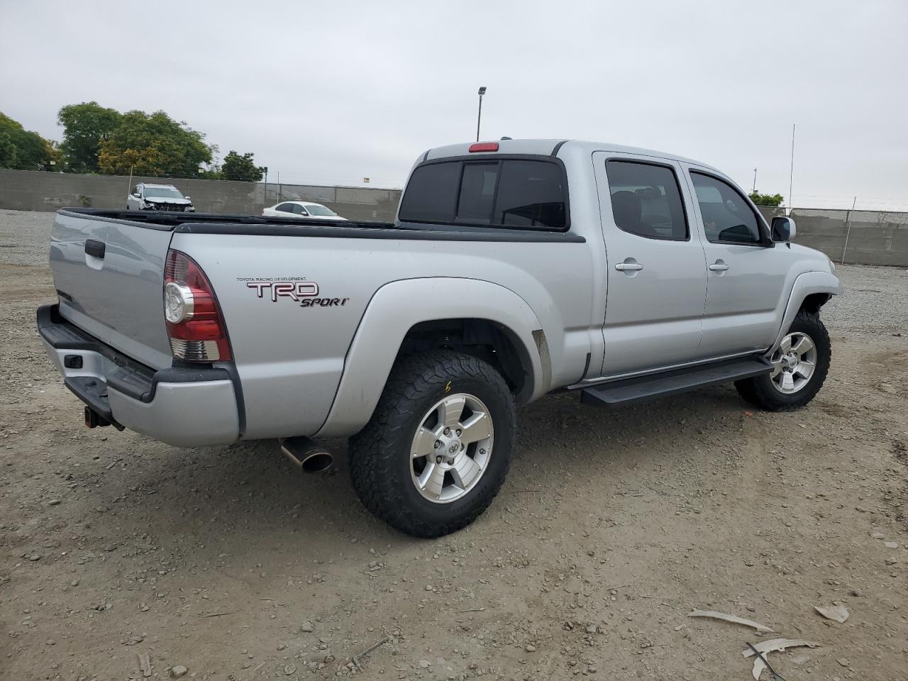 TOYOTA TACOMA 2011 VIN 3TMKU4HN6BM030298 zdjęcie 3