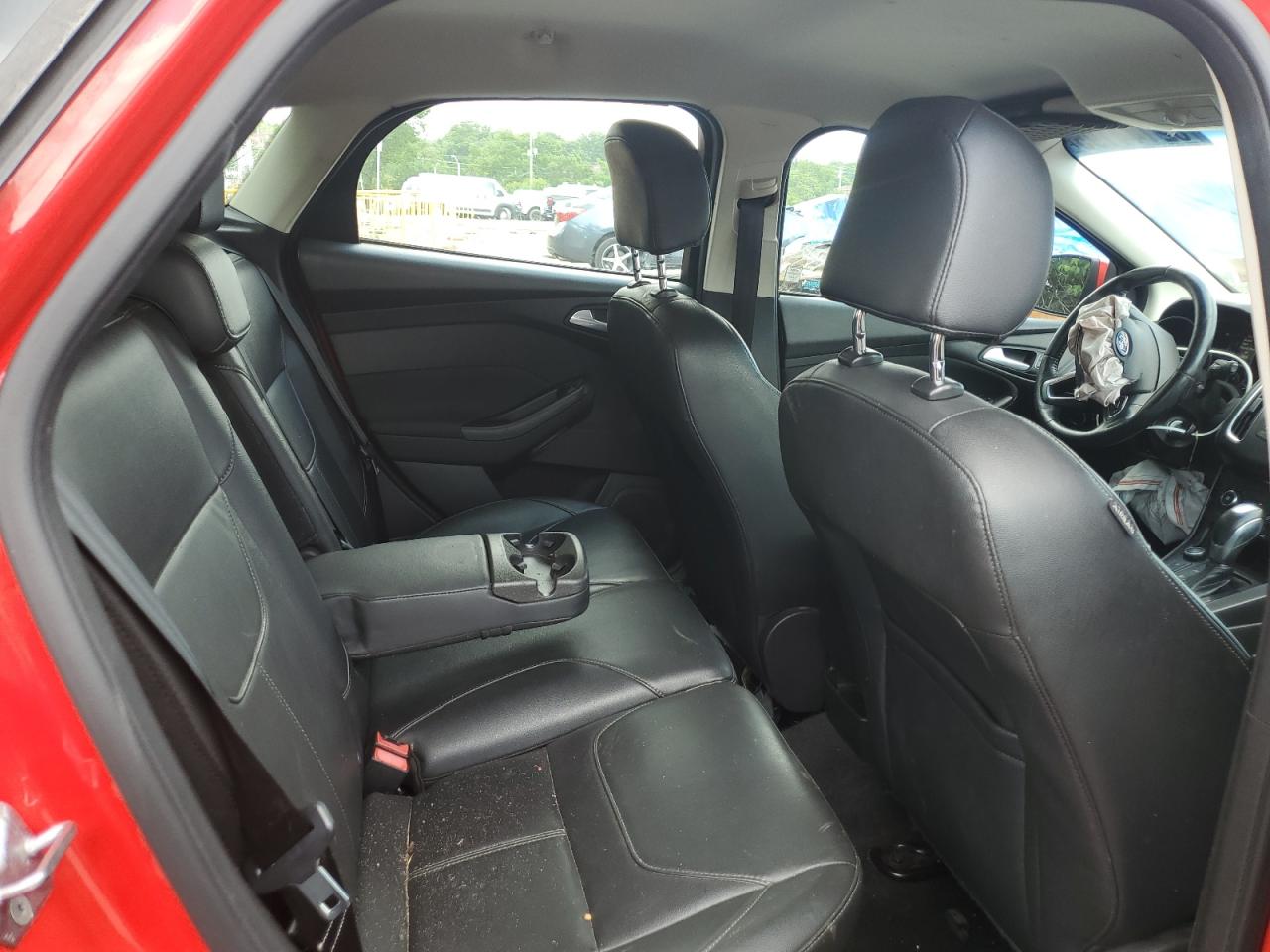 2016 Ford Focus Se VIN: 1FADP3K29GL242703 Lot: 62144195