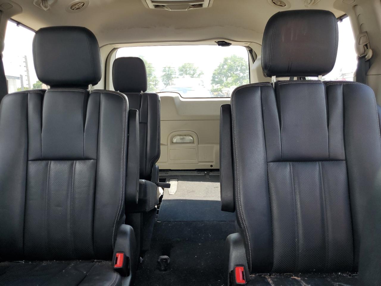2013 Chrysler Town & Country Touring L VIN: 2C4RC1CGXDR779884 Lot: 62461545