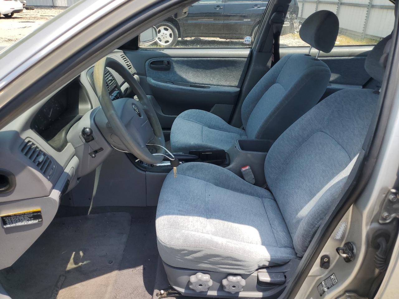 2003 Kia Optima Lx VIN: KNAGD126535198637 Lot: 61731655