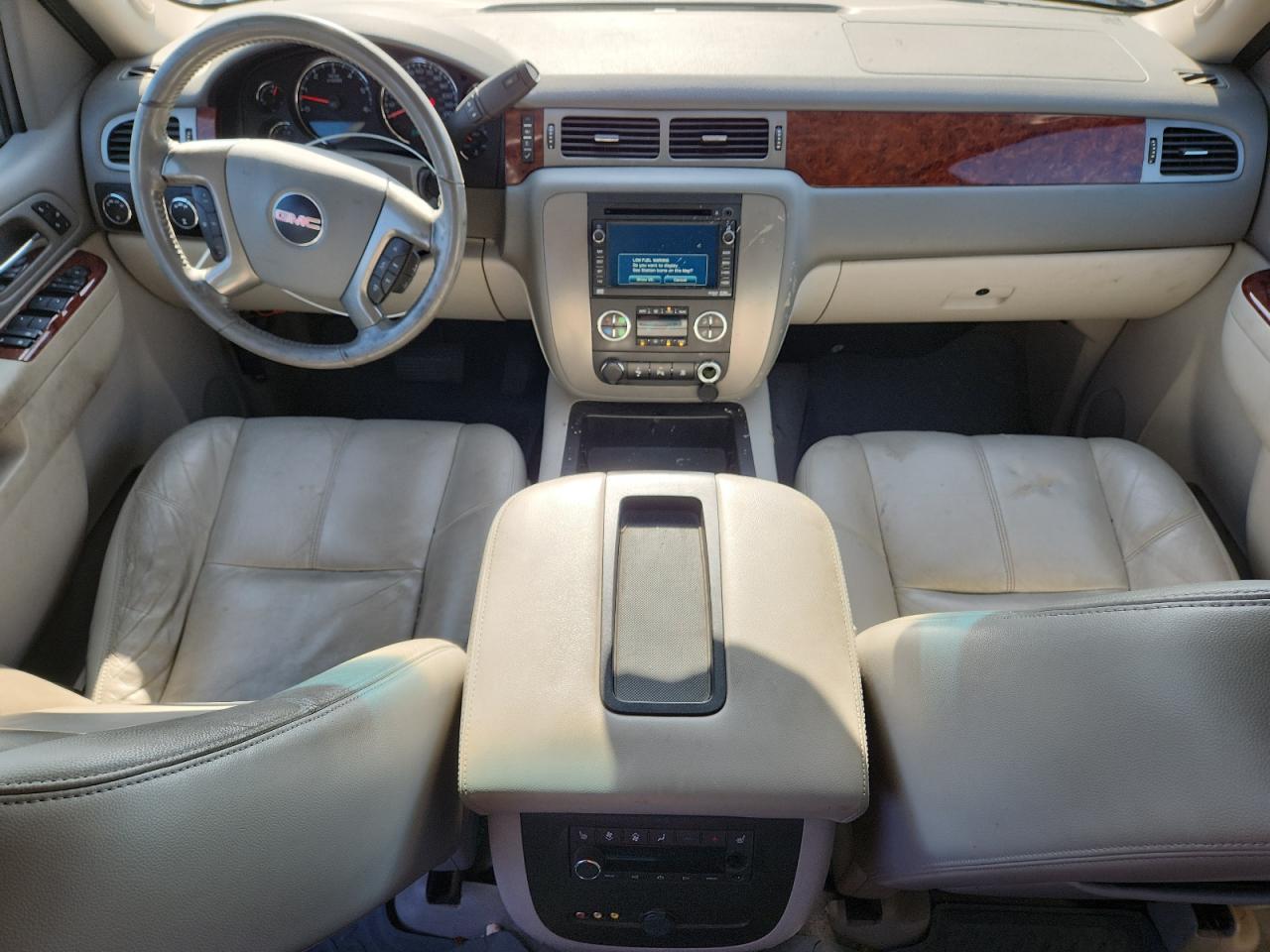 2011 GMC Yukon Xl K1500 Slt VIN: 1GKS2KE38BR401381 Lot: 62092735