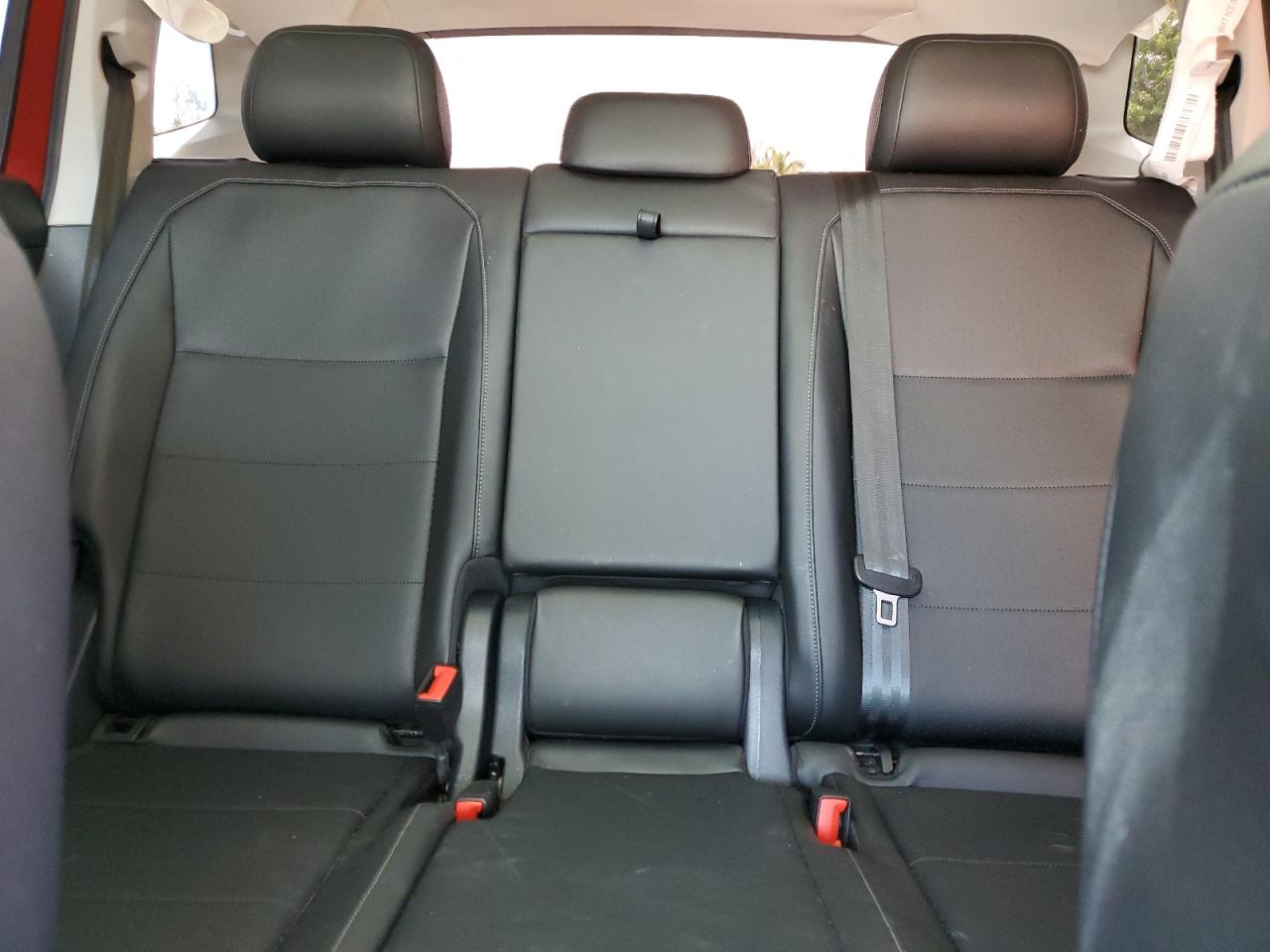 Фото: 3VV3B7AX7KM065036 - 10