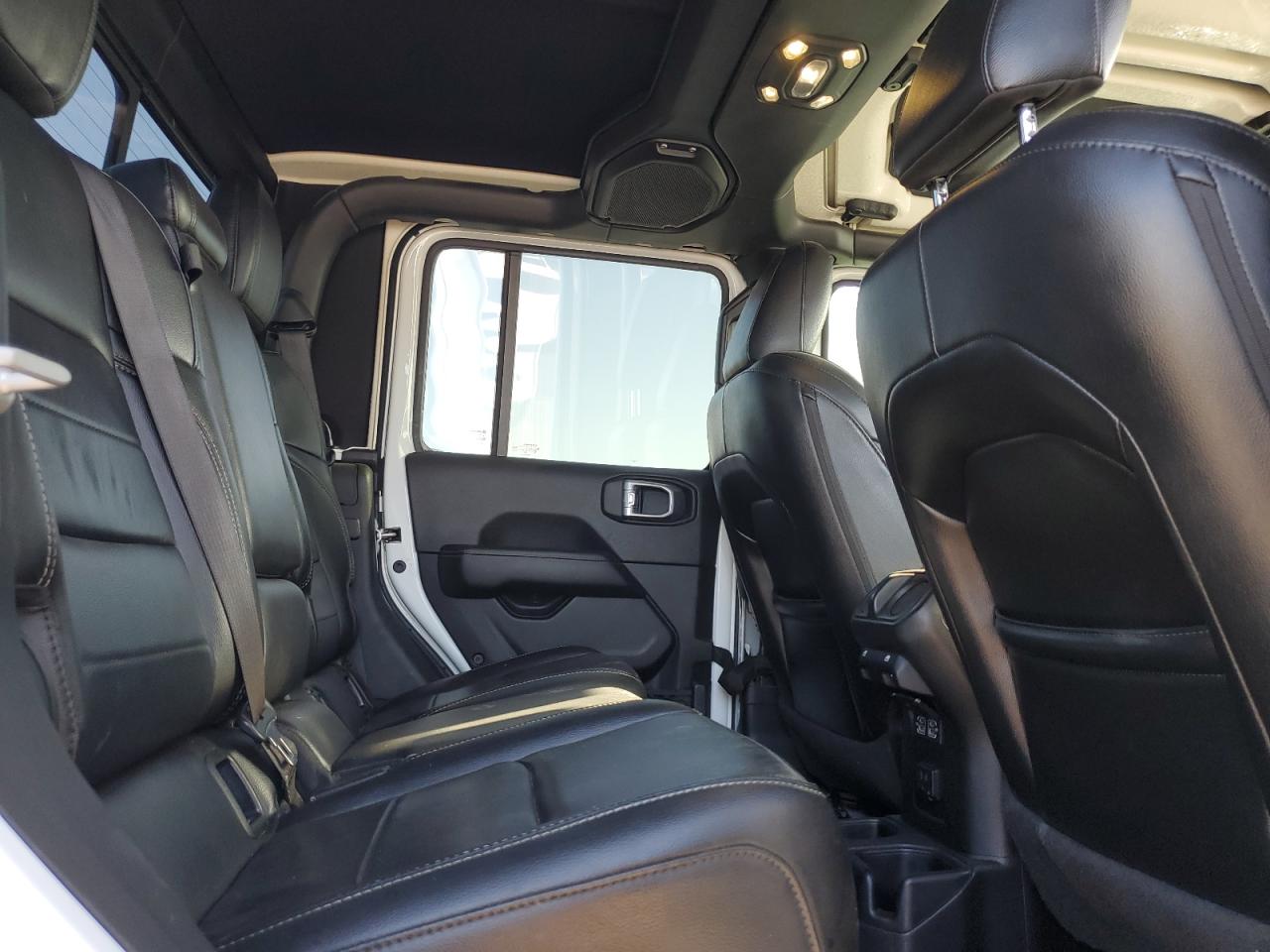 2021 Jeep Gladiator - Image 10