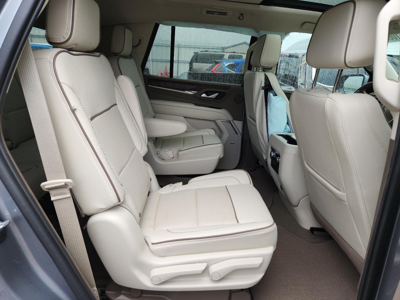 2022 GMC Yukon Denali VIN: 1GKS2DKL9NR341678 Lot: 61063935