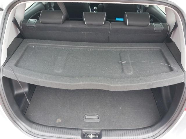 2011 KIA VENGA 3