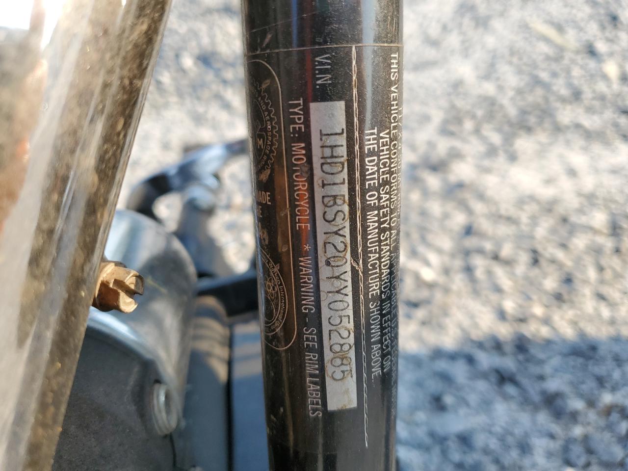 2000 Harley-Davidson Fxstd VIN: 1HD1BSY20YY052885 Lot: 61753095
