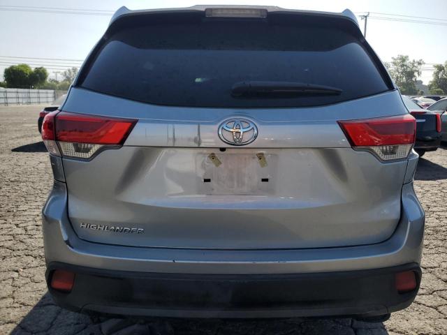  TOYOTA HIGHLANDER 2019 Srebrny