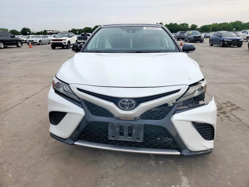  TOYOTA CAMRY 2019 Белый