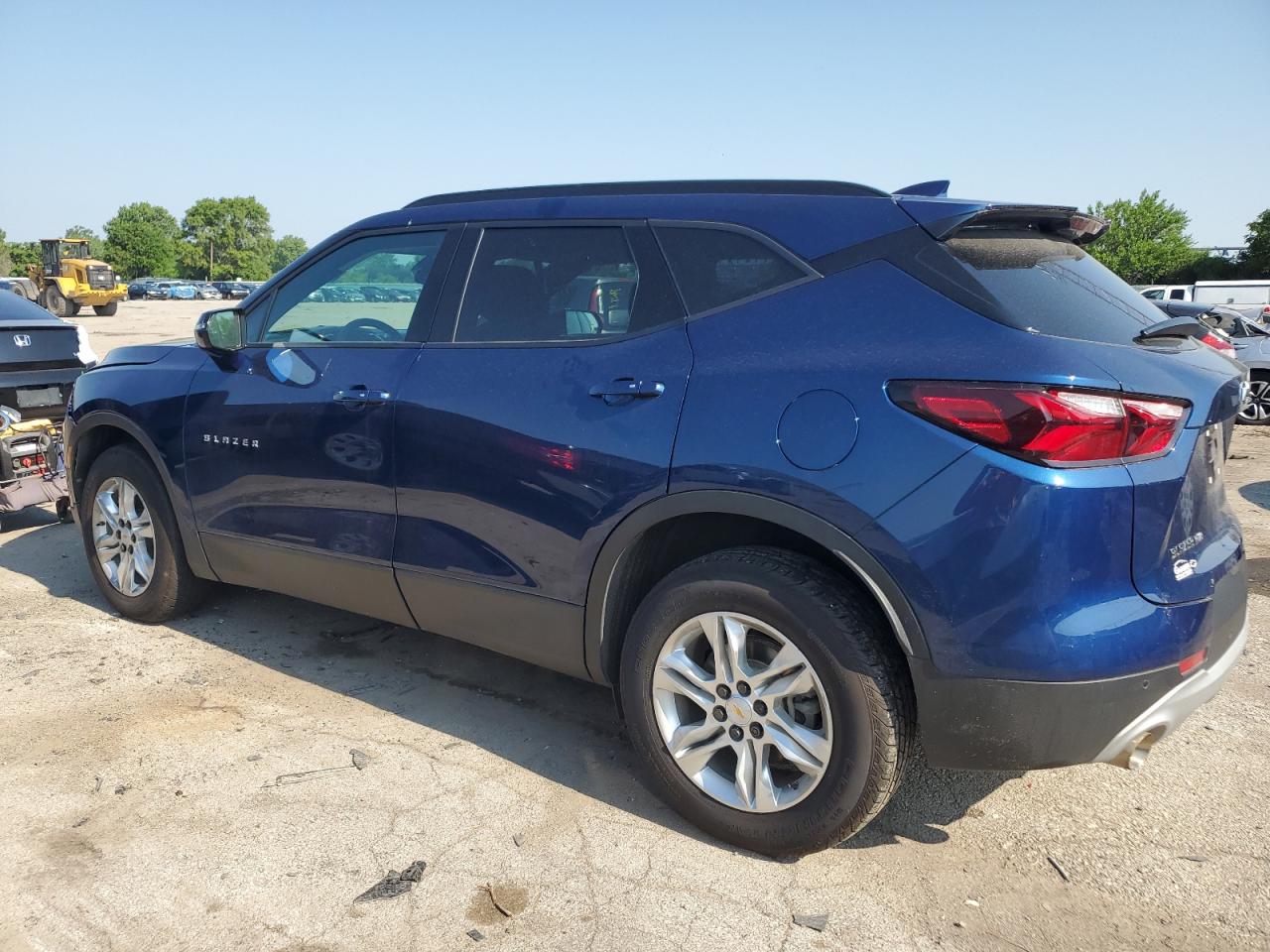 CHEVROLET BLAZER 2022 VIN 3GNKBHR40NS214923 zdjęcie 2