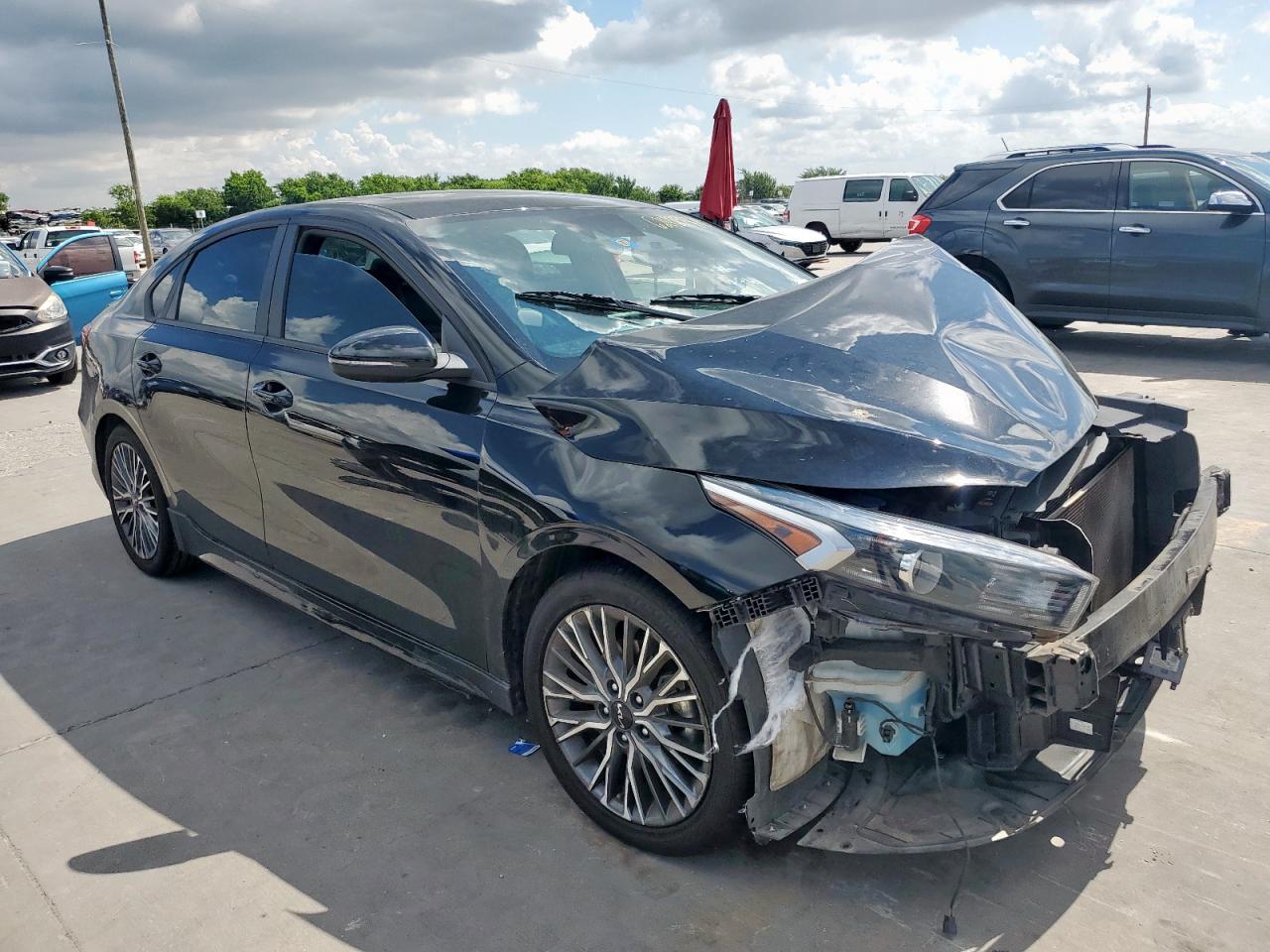 KIA FORTE 2022 VIN 3KPF54AD7NE479620 photo 4