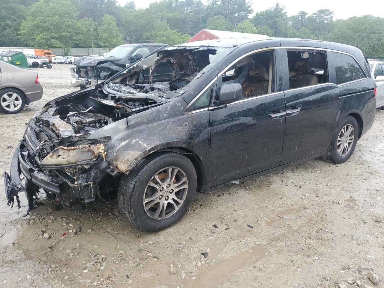 2011 Honda Odyssey Ex for Sale in Mendon, MA - Burn