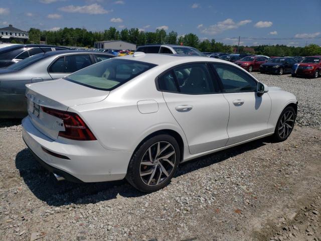 VOLVO S60 2020 Белы