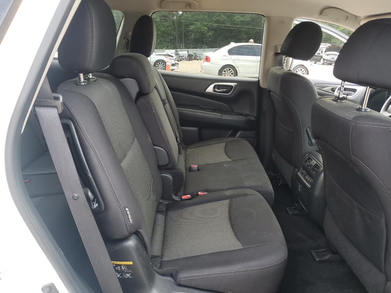 2018 Nissan Pathfinder S VIN: 5N1DR2MN0JC650371 Lot: 61828215