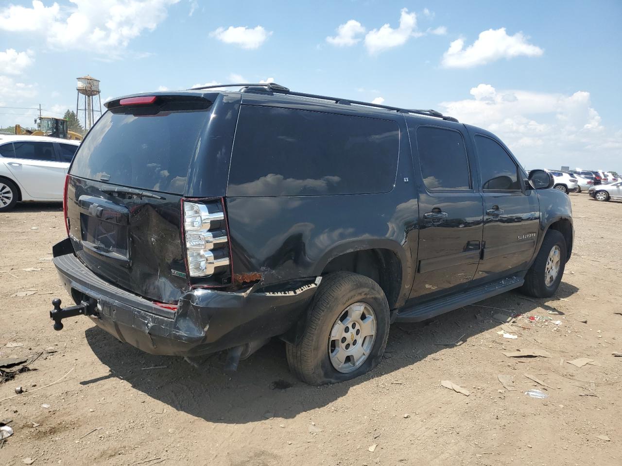 CHEVROLET SUBURBAN 2011 VIN 1GNSKJE30BR209806 photo 3