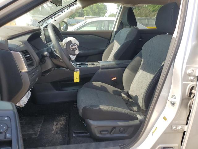 NISSAN ROGUE 2023 Srebrny