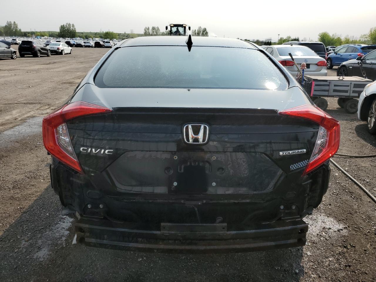 2018 Honda Civic Touring VIN: 2HGFC1F99JH107897 Lot: 59081965
