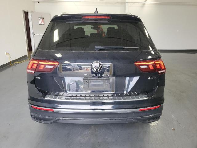 VOLKSWAGEN TIGUAN 2022 Чорний