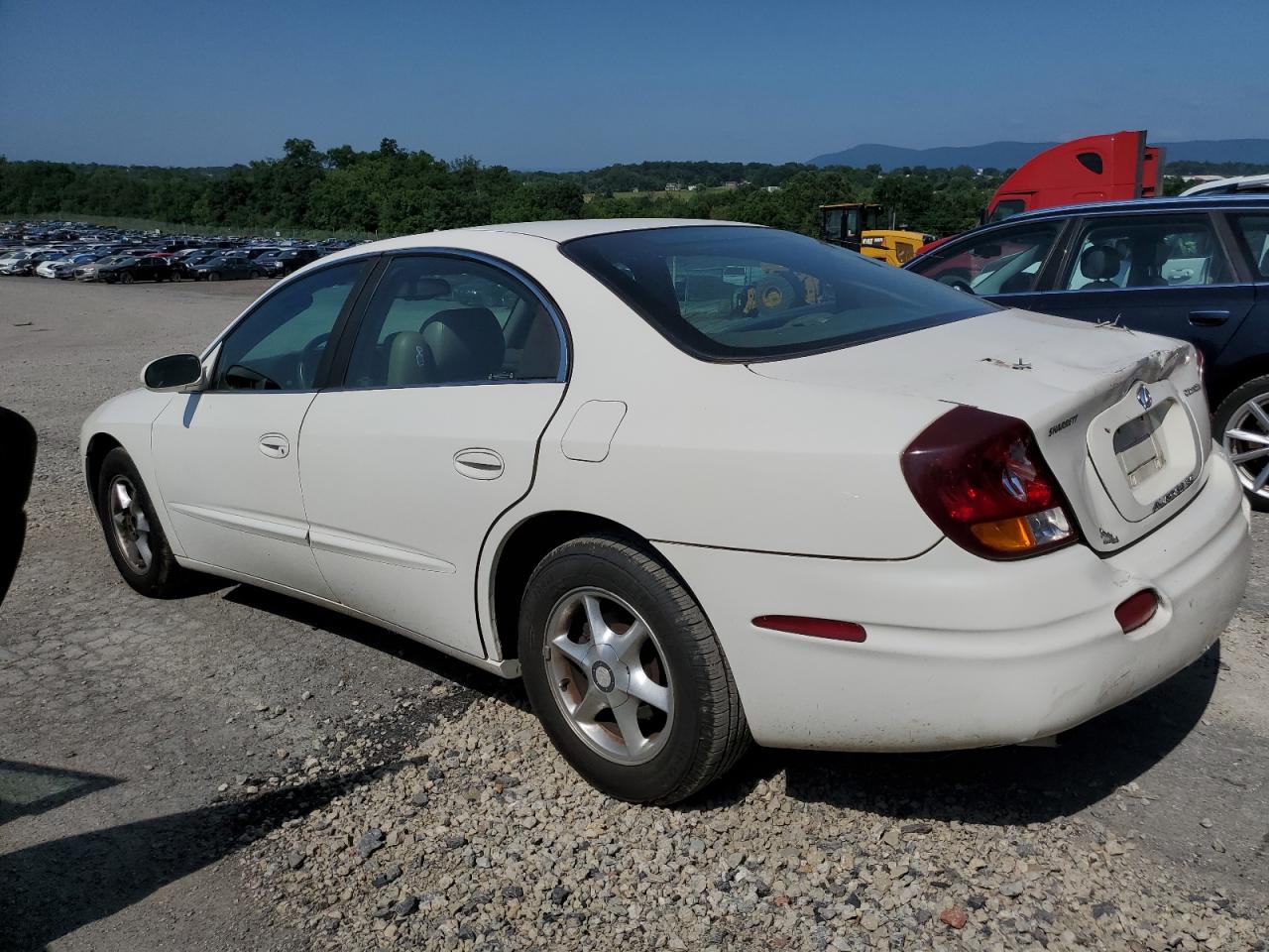 2002 Oldsmobile Aurora at PA - Chambersburg, Copart lot